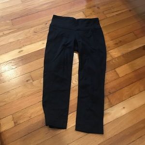 Athleta Cropped Leggings